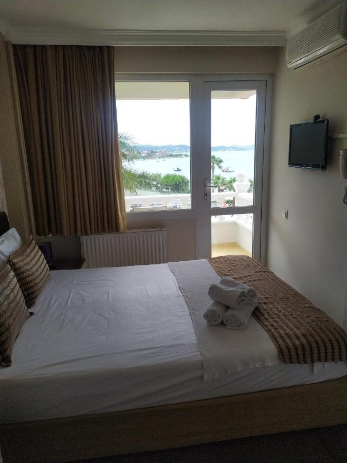 Senar Otel Ayvalik Luaran gambar