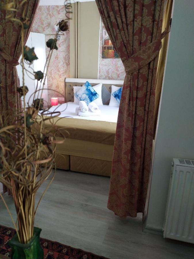 Senar Otel Ayvalik Luaran gambar