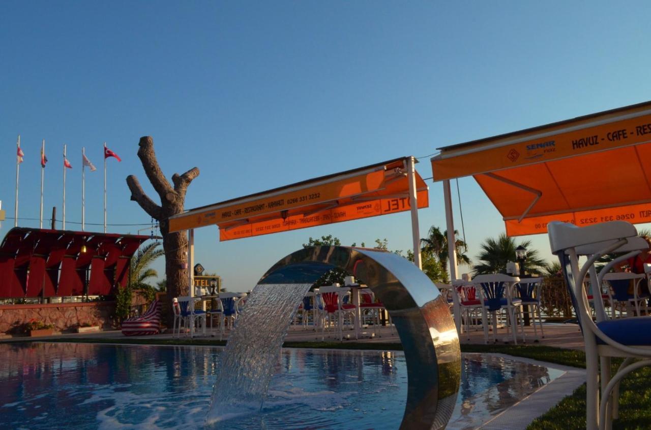 Senar Otel Ayvalik Luaran gambar